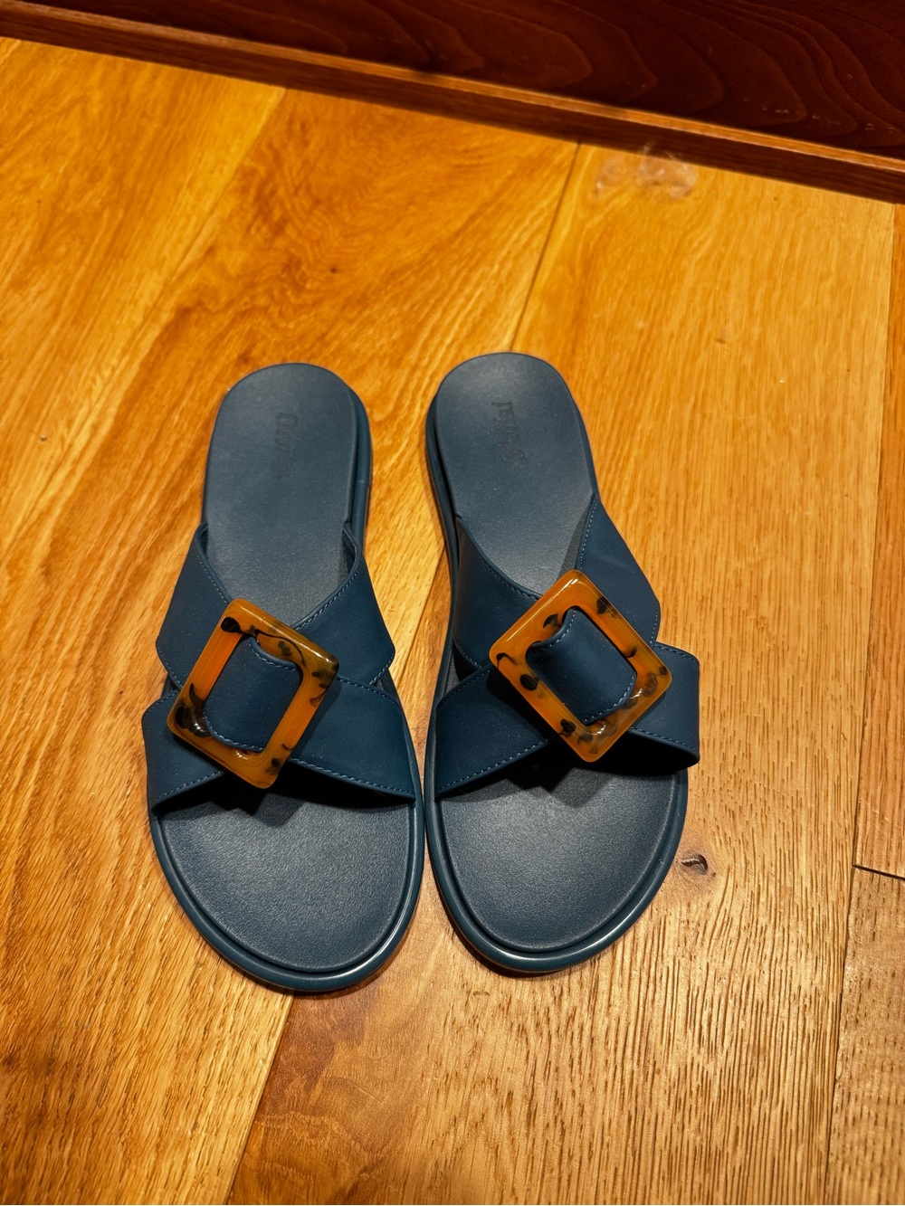 Like New - Women's Olukai Slide Sandals with Tortoiseshell Buckle